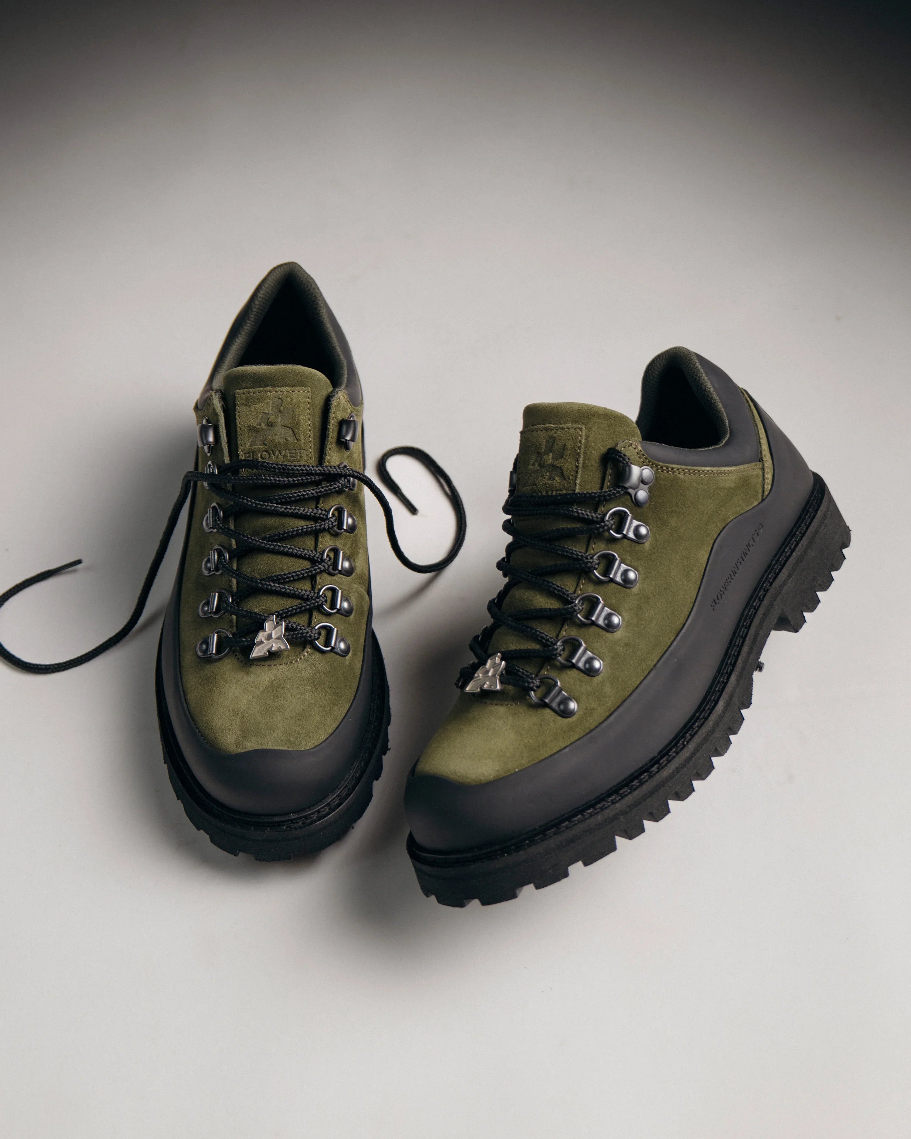 FLOWER INSTINCTS BOOTED GOAT