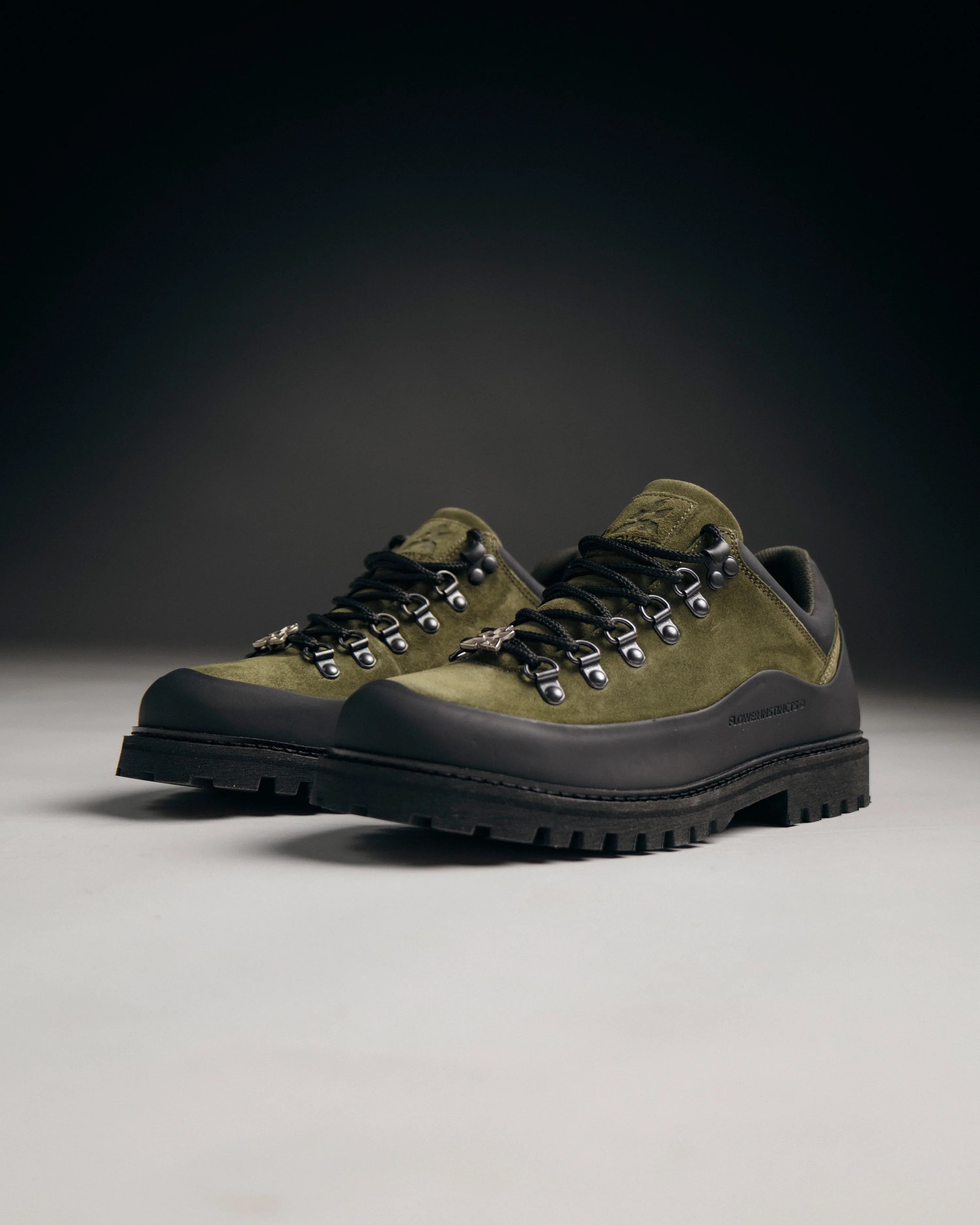 FLOWER INSTINCTS BOOTED GOAT