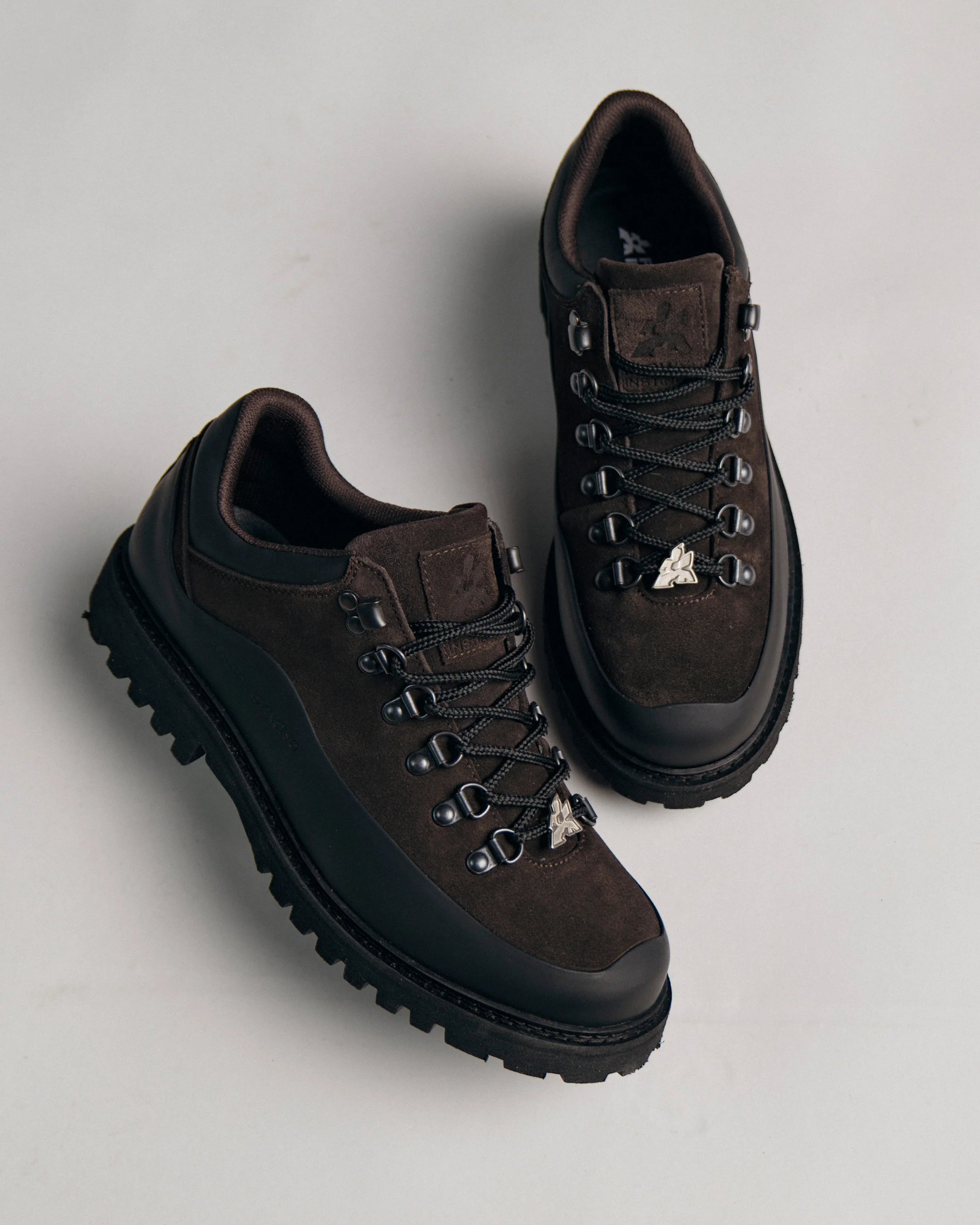 FLOWER INSTINCTS BOOTED GOAT