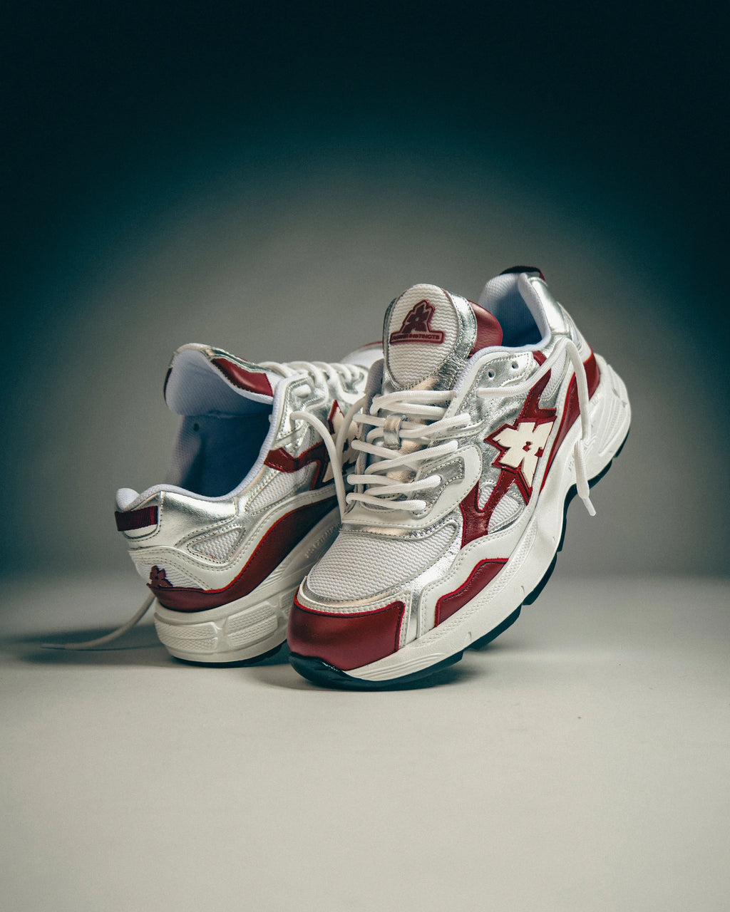 FLOWER INSTINCTS "COR-V RUNNER"