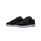 NIKE DUNK SB LOW MEDICOM TOY