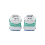 NIKE DUNK SB LOW APRIL SKATEBOARDS