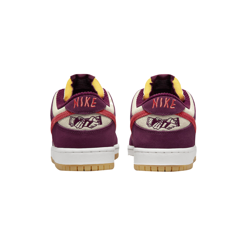 NIKE DUNK SB LOW SKATE LIKE A GIRL